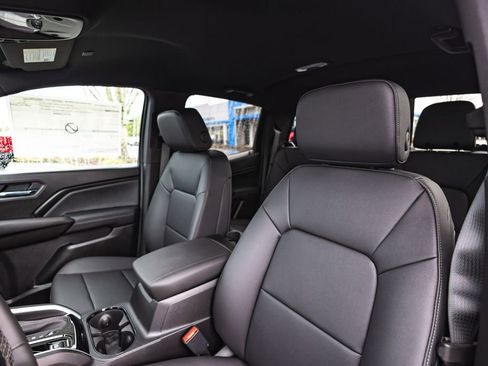 New 2026 Chevrolet Colorado LT w/ LT Convenience Package image 16