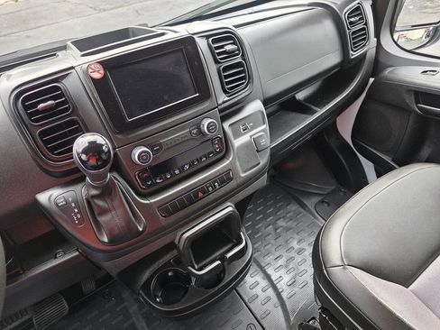 Used 2023 RAM ProMaster 2500 image 17