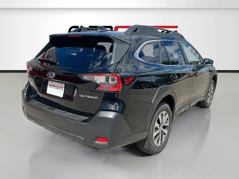 Used 2025 Subaru Outback Premium AWD/4WD image 7