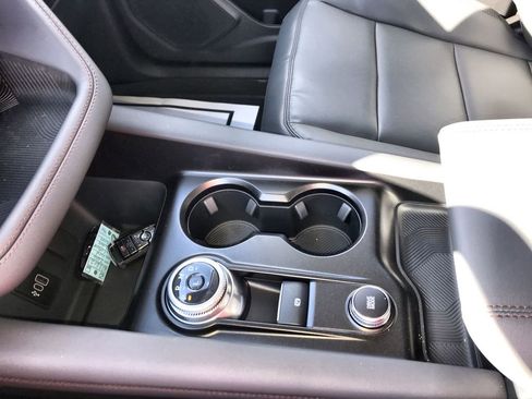 New 2026 Ford Explorer Active w/ Active Comfort Package AWD/4WD image 20