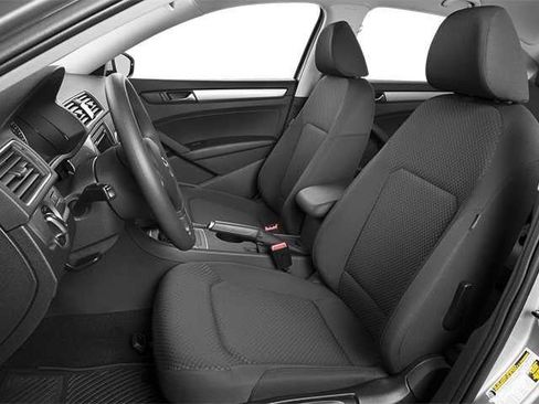 Used 2014 Volkswagen Passat TDI SE FWD image 6