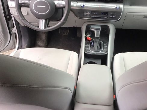 Used 2024 Hyundai Kona SEL image 7