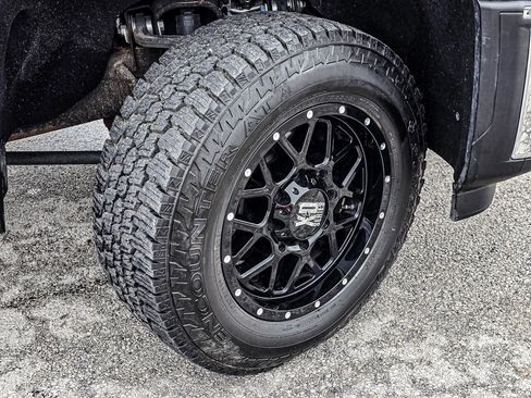 Used 2024 GMC Sierra 2500 Pro w/ Convenience Package image 17