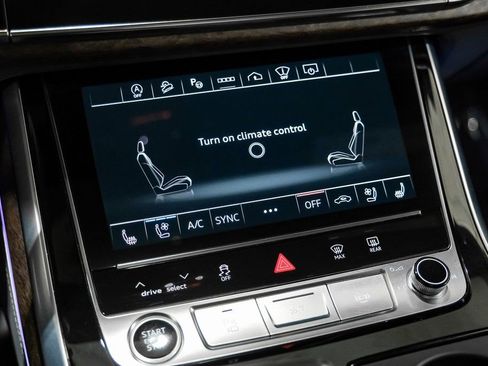 Used 2024 Audi Q8 Prestige image 25