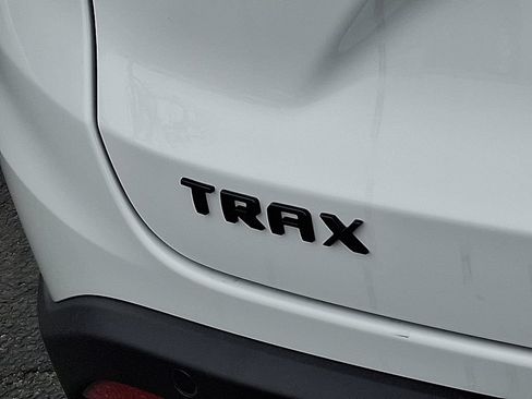New 2026 Chevrolet Trax RS w/ Sunroof Package FWD image 5