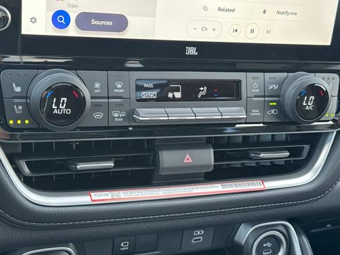 New 2026 Toyota Grand Highlander AWD Hybrid image 23