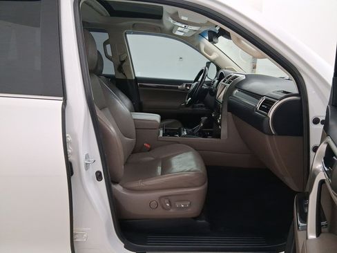 Used 2020 Lexus GX 460 Luxury image 33