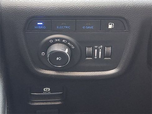 Used 2023 Jeep Grand Cherokee 4WD 4xe image 20