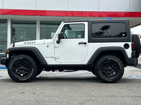Used 2018 Jeep Wrangler Sport AWD/4WD image 7