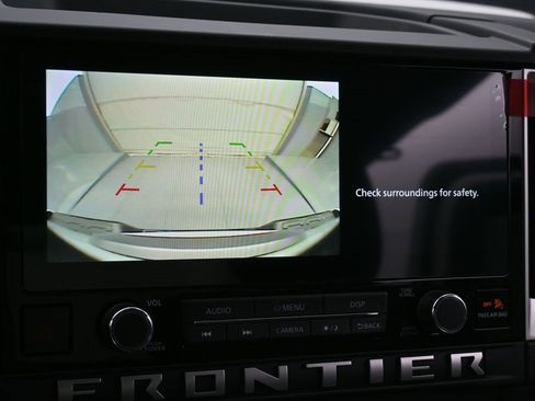 Certified 2025 Nissan Frontier SV image 18