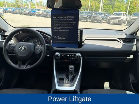 Used 2021 Toyota RAV4 XLE w/ Convenience Package FWD image 16
