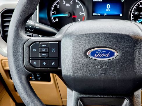 Used 2023 Ford F150 XLT w/ Trailer Tow Package image 36