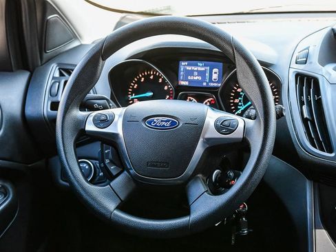 Used 2015 Ford Escape S image 17