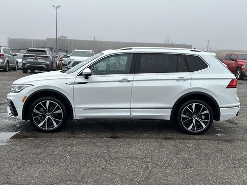 Certified 2023 Volkswagen Tiguan SEL R-Line image 7