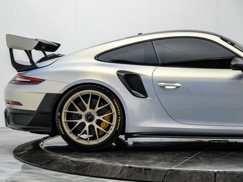 Used 2018 Porsche 911 GT2 RS w/ Weissach Package RWD image 26
