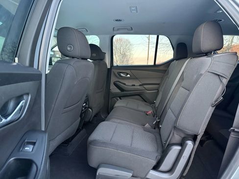 Used 2020 Chevrolet Traverse LS image 22