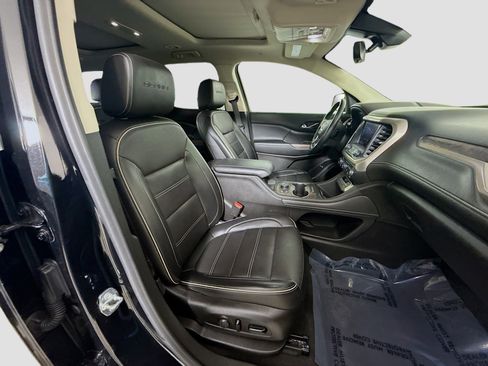 Used 2021 GMC Acadia Denali w/ Denali Technology Package image 29