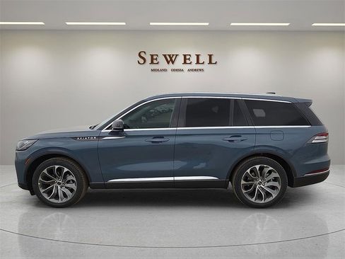 New 2026 Lincoln Aviator Reserve image 2