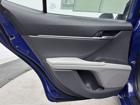 Used 2023 Toyota Camry LE image 24