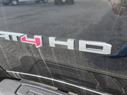 Used 2021 GMC Sierra 2500 AT4 w/ AT4 Preferred Package image 13