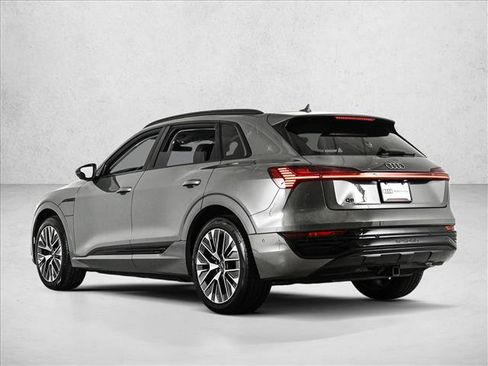 Used 2024 Audi Q8 e-tron Premium Plus w/ Premium Plus Package AWD/4WD image 8