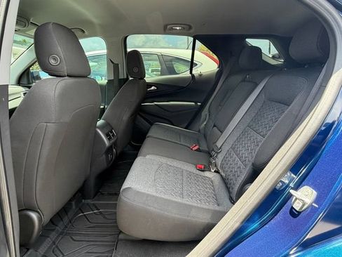 Used 2023 Chevrolet Equinox LT FWD image 12