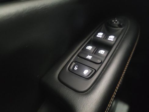 Used 2018 Jeep Compass Latitude w/ Popular Equipment Group AWD/4WD image 27