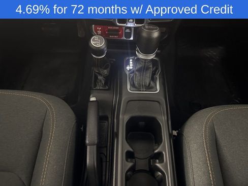 Used 2024 Jeep Gladiator Sport image 15