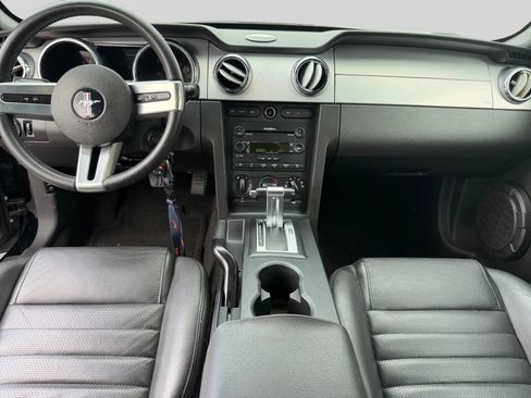 Used 2005 Ford Mustang GT Premium RWD image 14