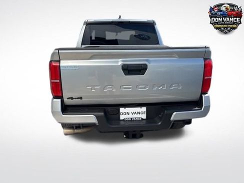 Used 2024 Toyota Tacoma TRD Off-Road AWD/4WD image 11
