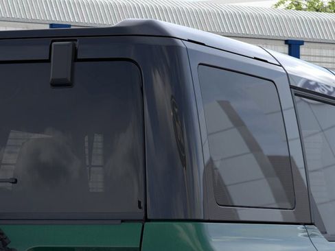 New 2025 Ford Bronco Badlands image 25