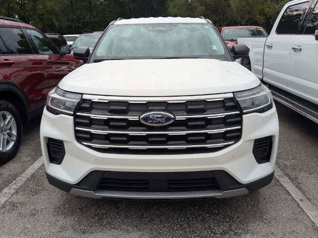 Certified 2025 Ford Explorer Active RWD image 2