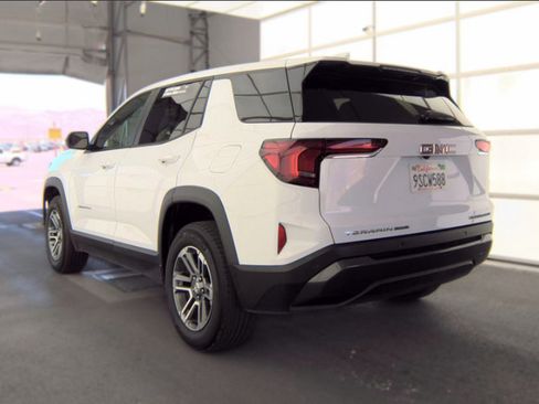 Used 2025 GMC Terrain Elevation AWD/4WD image 3