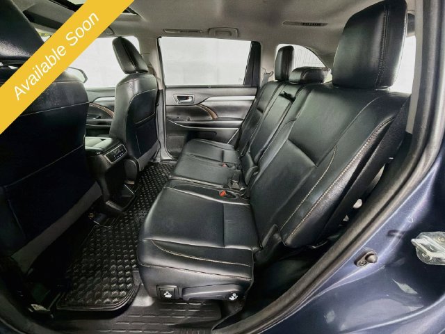 Used 2018 Toyota Highlander XLE AWD/4WD image 23