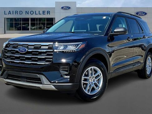 New 2026 Ford Explorer Active AWD/4WD image 1