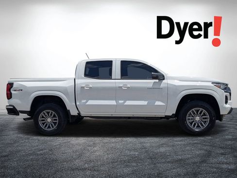 Used 2026 Chevrolet Colorado LT AWD/4WD image 2