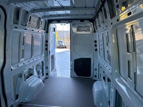 New 2025 Mercedes-Benz Sprinter 2500 image 19