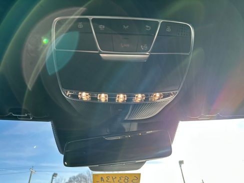 Used 2019 Mercedes-Benz S 560 4MATIC Sedan w/ Premium Package image 20