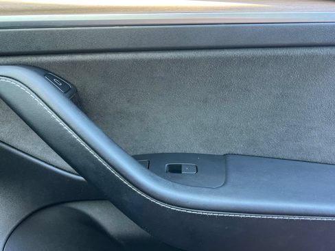 Used 2022 Tesla Model 3 Long Range AWD/4WD image 22