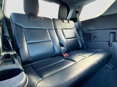 Used 2022 Ford Explorer Limited w/ Equipment Group 301A image 30