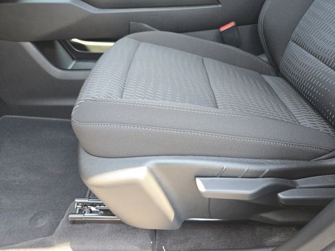 New 2026 Chevrolet Equinox LT w/ Midnight Edition image 17