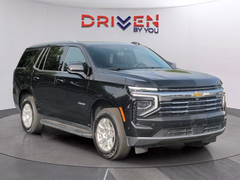 Used 2025 Chevrolet Tahoe LT AWD/4WD image 7