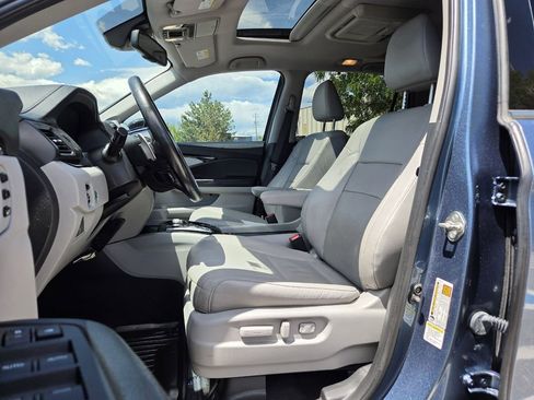 Used 2016 Honda Pilot Elite image 22