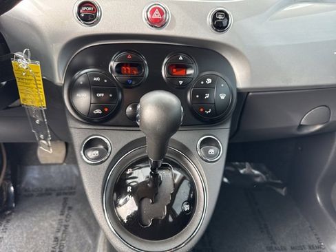 Used 2012 FIAT 500 Lounge w/ Luxury Leather Pkg image 16