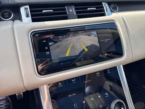 Used 2019 Land Rover Range Rover Sport HST image 11