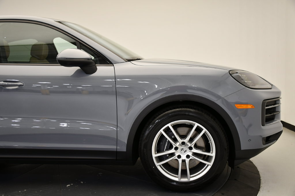 Certified 2026 Porsche Cayenne Coupe AWD/4WD image 14