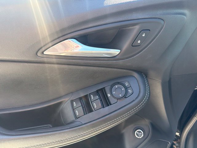 Used 2021 Buick Encore GX Select w/ Experience Buick Package AWD/4WD image 16