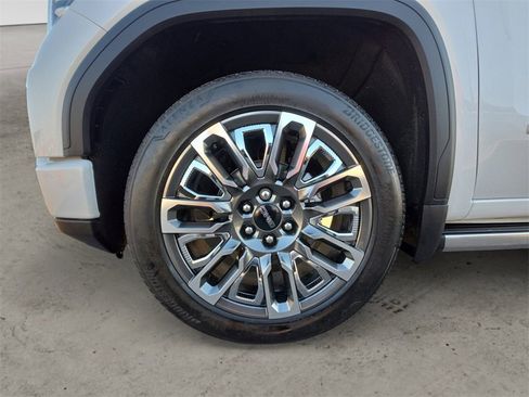 Used 2024 GMC Sierra 1500 Denali Ultimate image 14