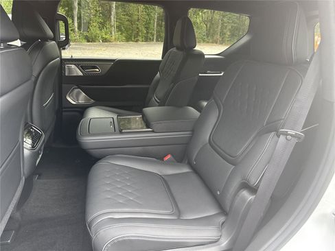 New 2026 INFINITI QX80 Autograph w/ Autograph Exterior Package image 10