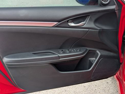 Used 2019 Honda Civic Sport image 6